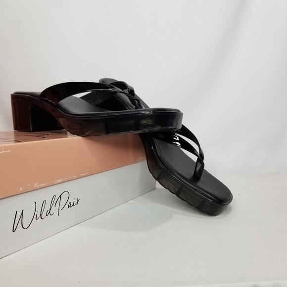 WILD PAIR Womens Platform Padded Apolo Square Toe Sandal Size 10 Black NWT - Picture 1 of 7